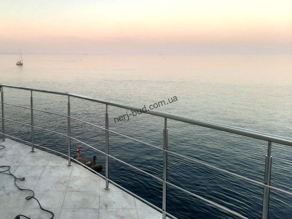 Паркани з нержавіючої сталі фото