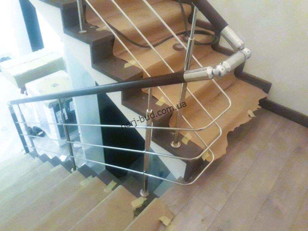 Перила комбіновані нержавійка та дерево ПВХ фото 2