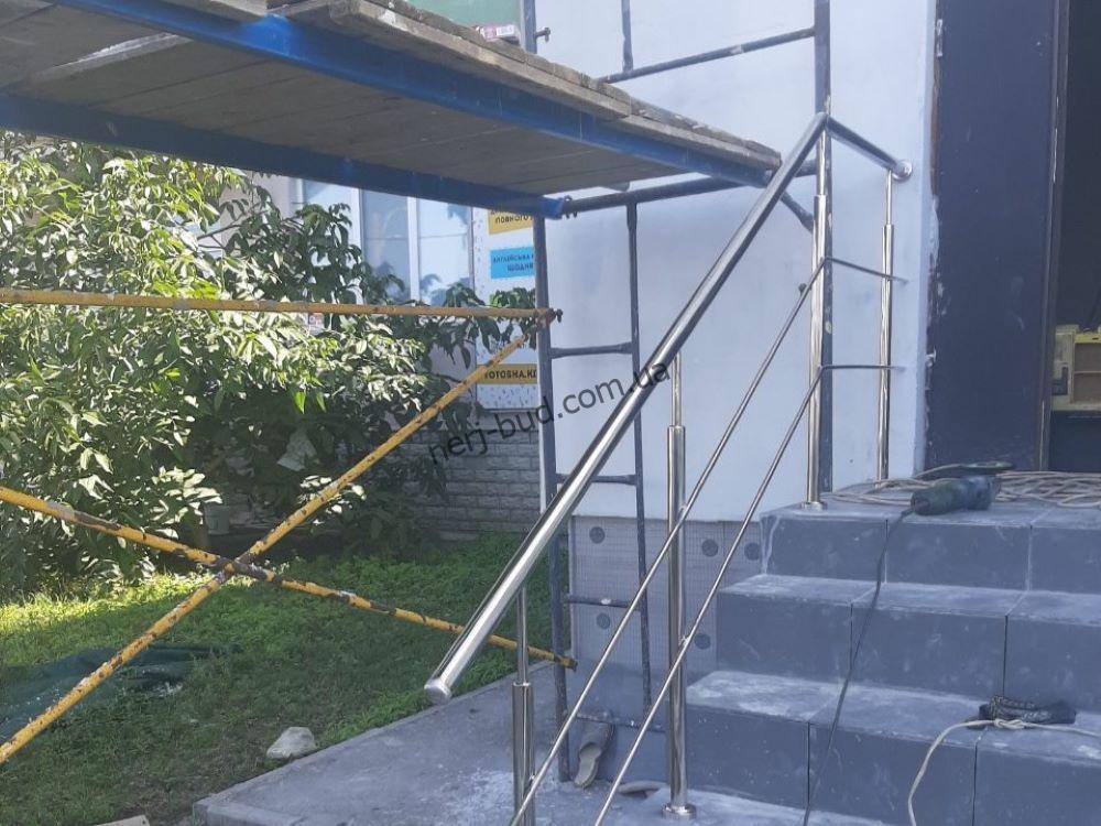 Перила з нержавійки на 2 наповнення D42 Перила з нержавійки на 2 наповнення фото 3