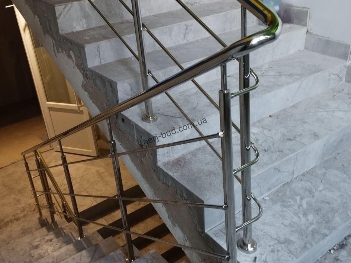 Перила з нержавійки на 3 наповнення D42 Перила з нержавійки на 3 наповнення