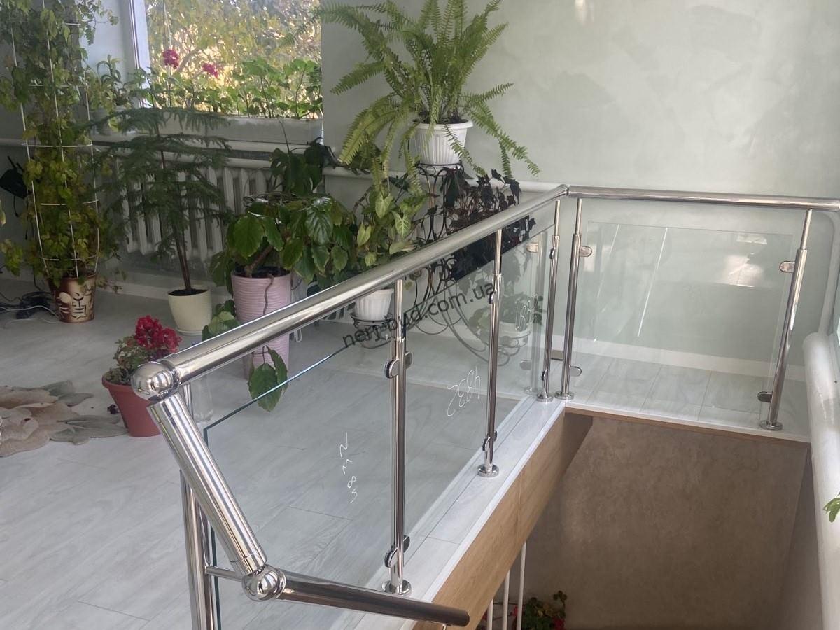 Перила зі склом Перила зі склом фото