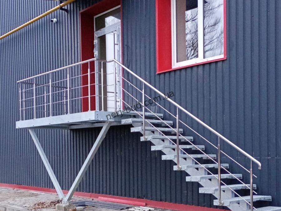 Перила з нержавійки на 3 наповнення D38 peryla-ta-poruchni-lesnica